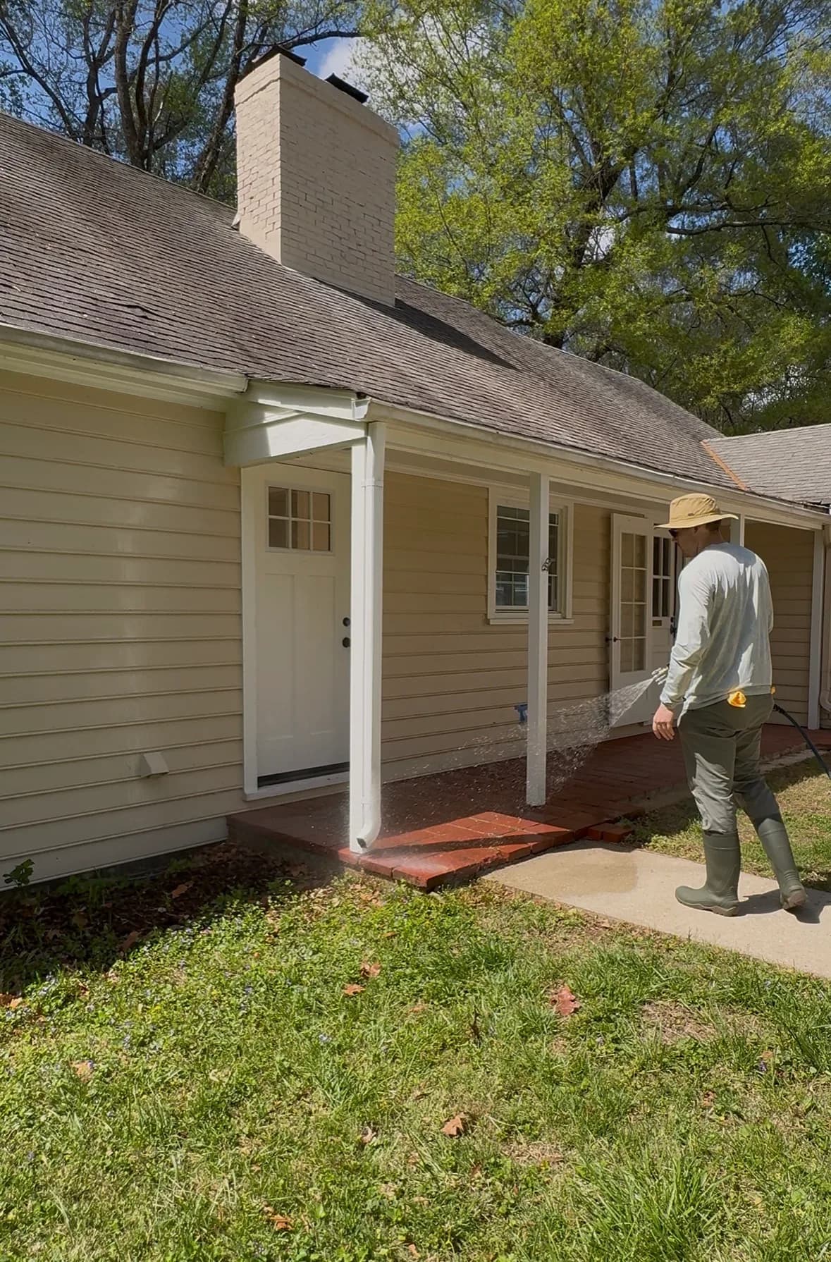 What soft washing is — safe low-pressure cleaning for Richmond home exteriors