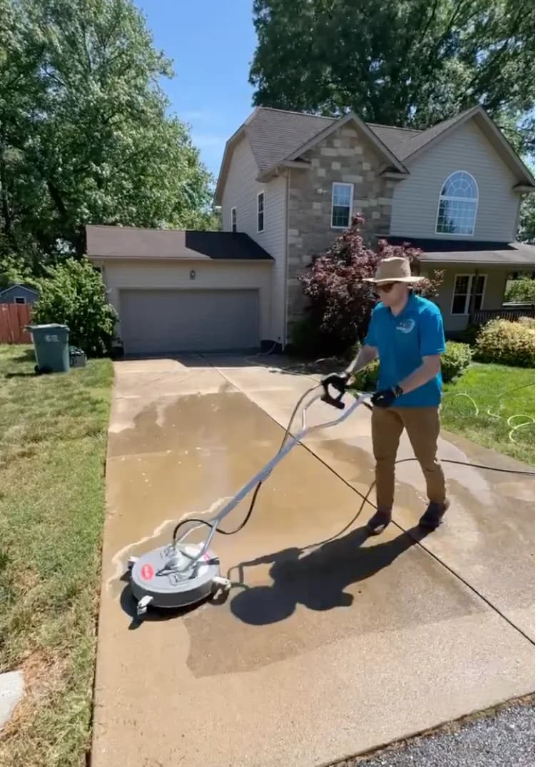 Driveway & Concrete Cleaning